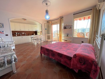 Alloggio: Very Beautiful and Spacious Studio on the central Bulevard a few 